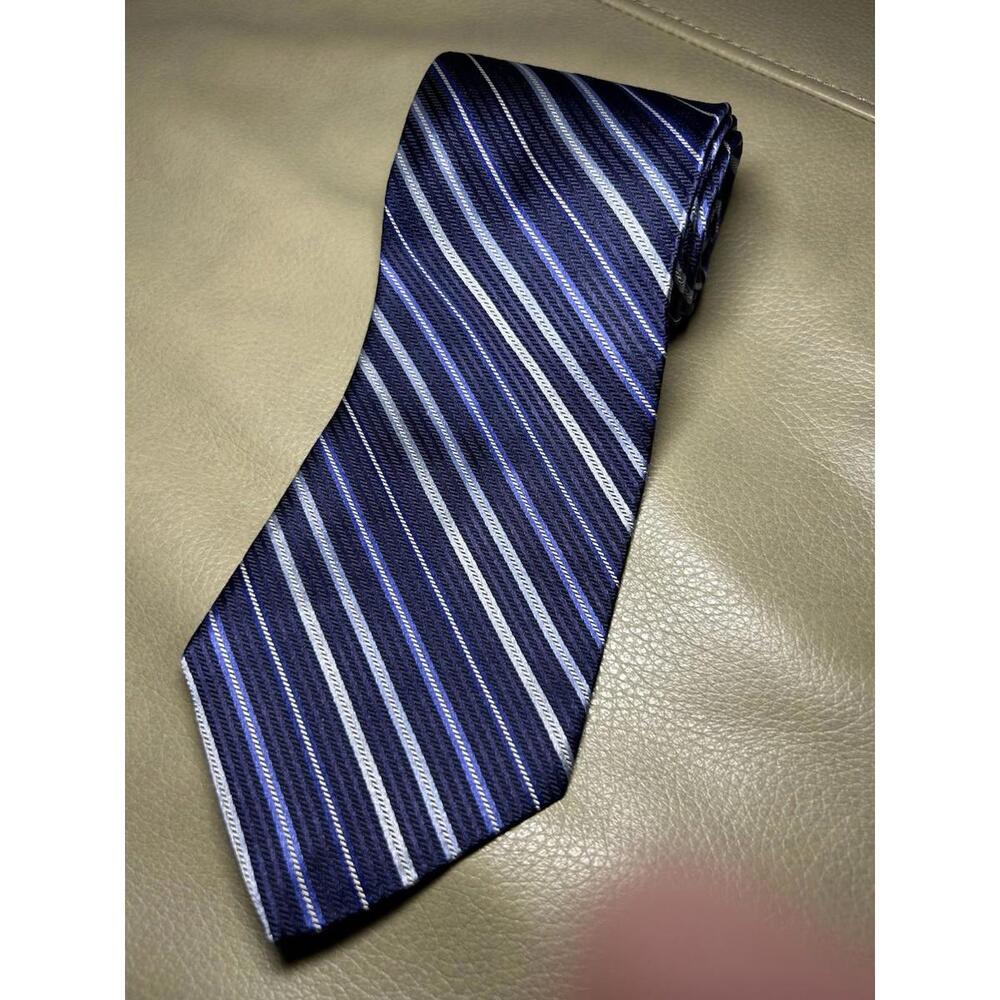 Brooks Brothers 346 100% Silk Tie Necktie Blue Multi Stripe BB4